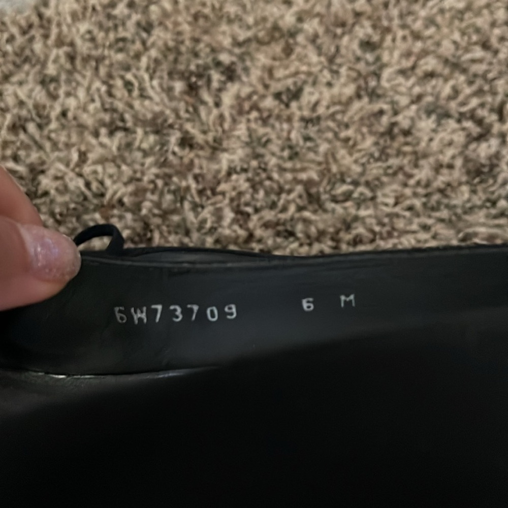 VTG 90s STUART WEITZMAN BLACK EVENING KITTEN HEEL SHOES - SIZE 6 - Picture 7 of 8